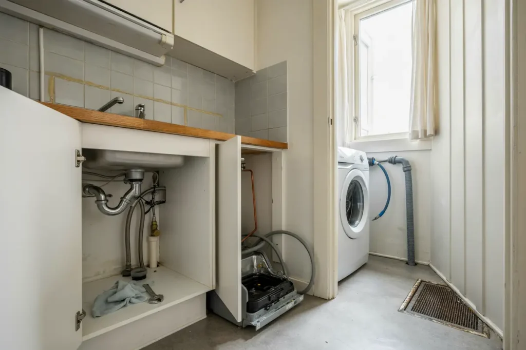 koppla bort diskmaskin och tv ttmaskin i l genhet